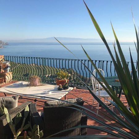 B&B La Terrazza Sul Mare Taormina Eksteriør bilde