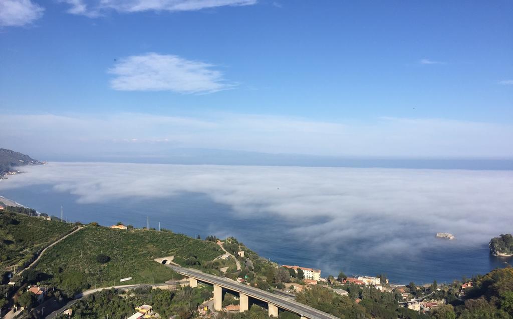 B&B La Terrazza Sul Mare Taormina Eksteriør bilde