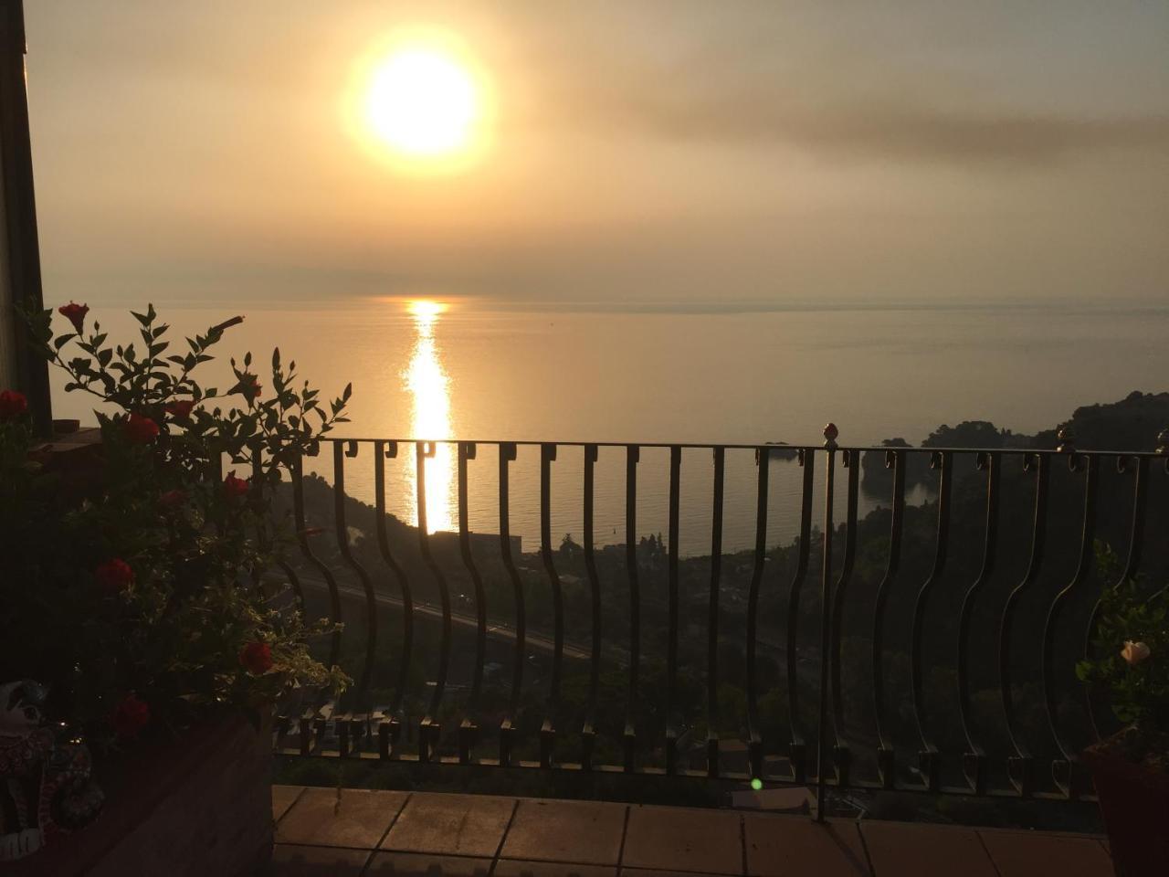 B&B La Terrazza Sul Mare Taormina Eksteriør bilde