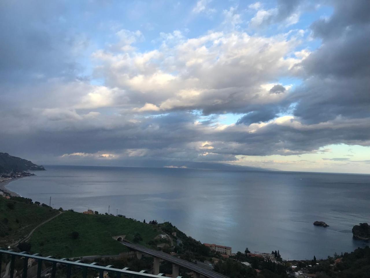 B&B La Terrazza Sul Mare Taormina Eksteriør bilde